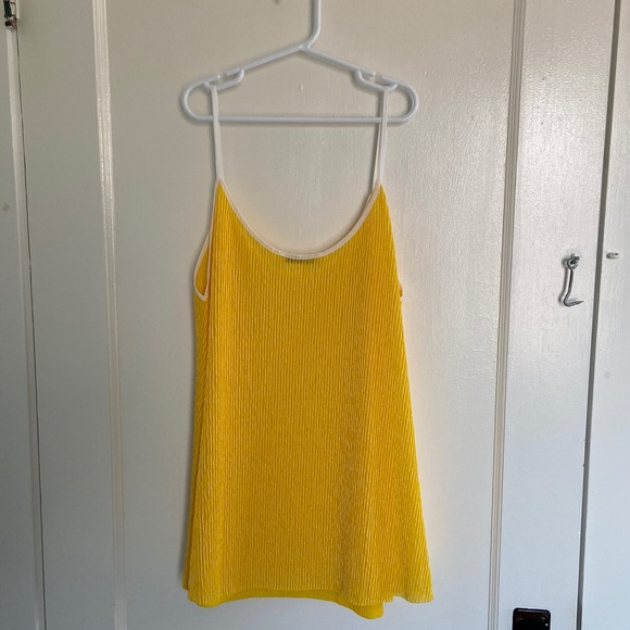 Summer Top - Picture 1 of 3